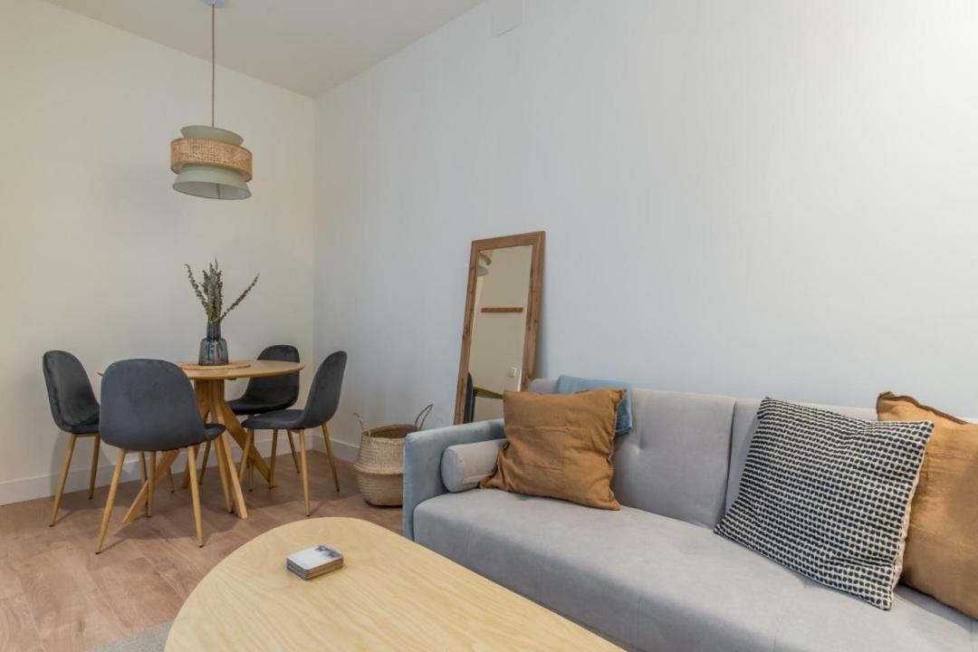 Cozy 1Bd 1Bth - Anton Martin Apartment Madrid Bagian luar foto